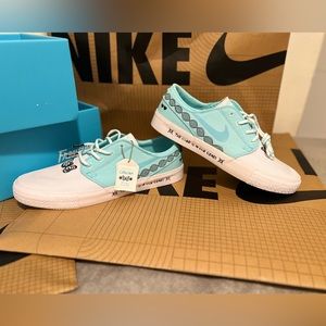 Nike SB Zoom Stefan Janoski Doernbecher Catalina 2022 Size 10.5 NEW